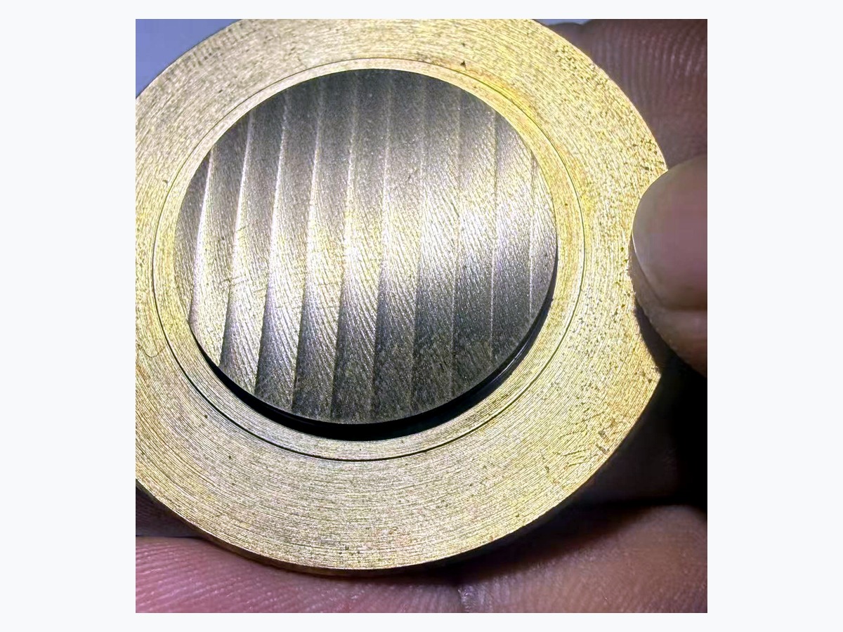 Bronze metal bond diamond grinding wheel surface